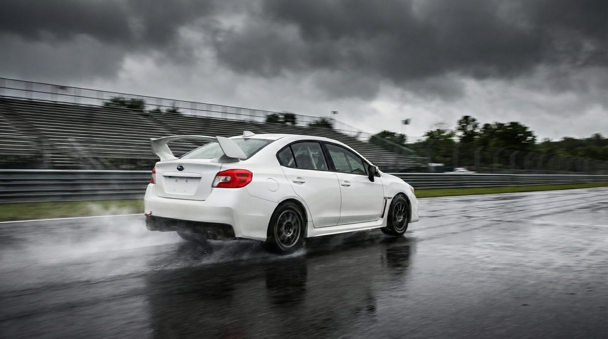 黑料轿车性能改装视频